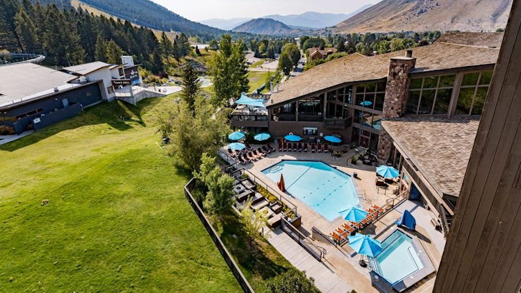 Snow King pool